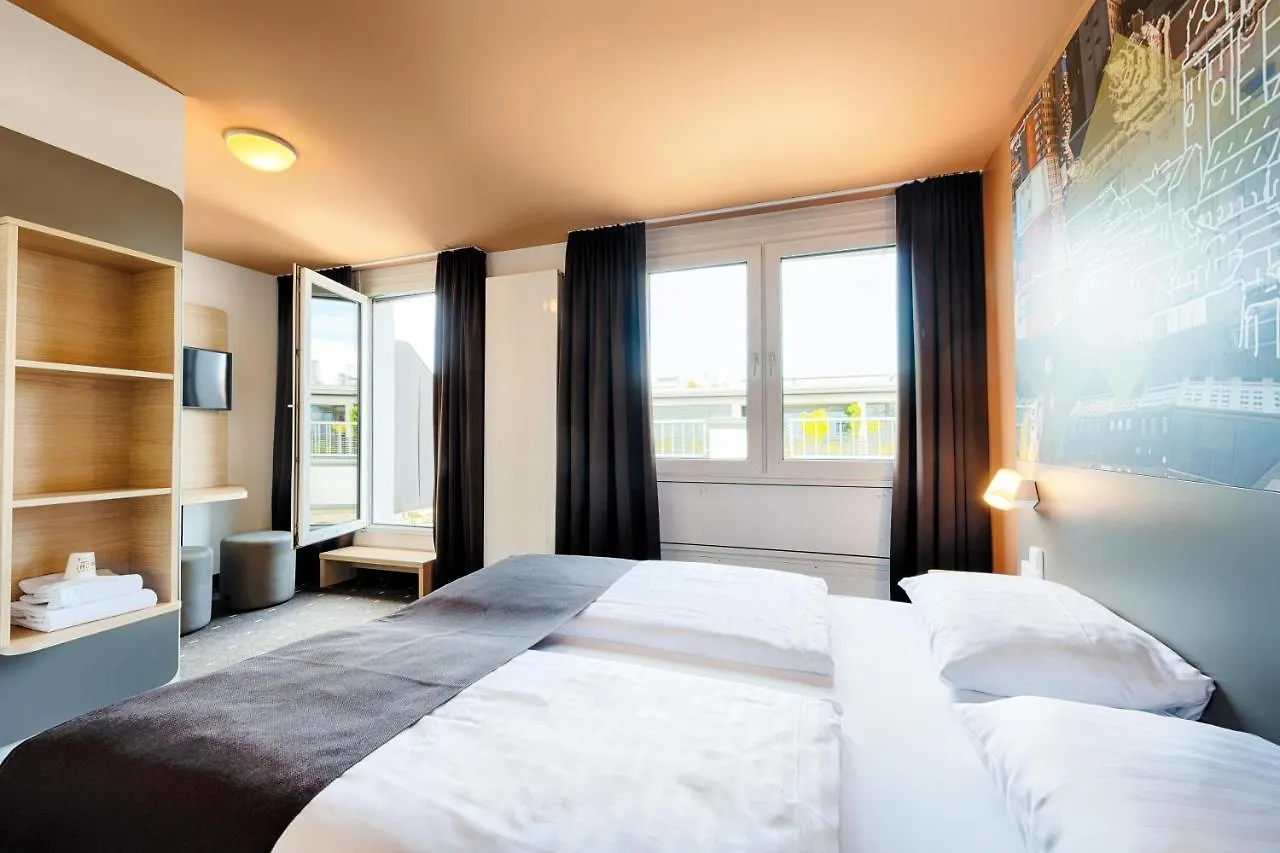 B&B Hotel Muenchen-Hbf 3*, Mnichov Německo