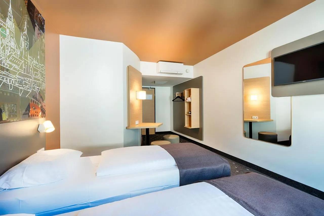B&B Hotel Muenchen-Hbf 3*, Monachium